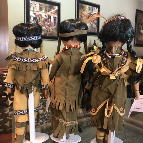 Vintage Collection Porcelain Native American Dolls - Picture 5 of 8